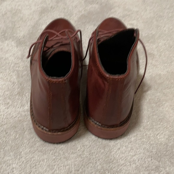 Red Italian leather shoes - Picture 3 of 5